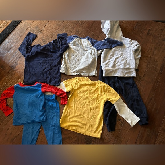 Lot of long sleeve boy 4T clothing - Picture 13 of 13